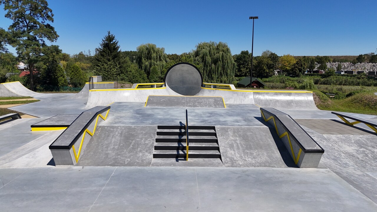 Projekt eines Skateparks aus Beton - Minsk Mazowiecki
